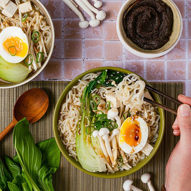 Recette de bouillon ramen au chou bok choy