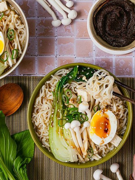 Recette de bouillon ramen au chou bok choy